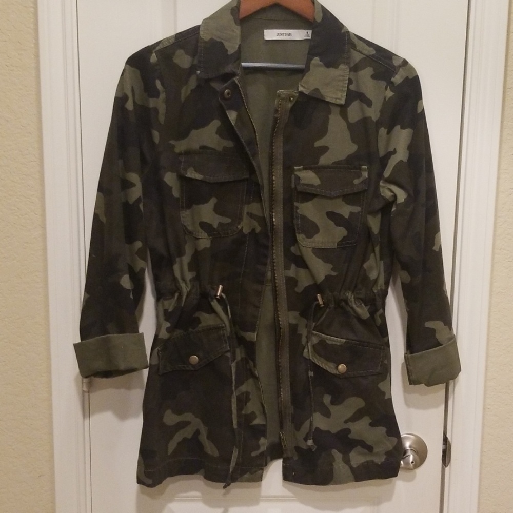 ***JustFab Army Stylish Jacket